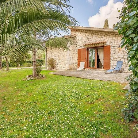 Amazing Home In Saturnia With Wifi Екстер'єр фото