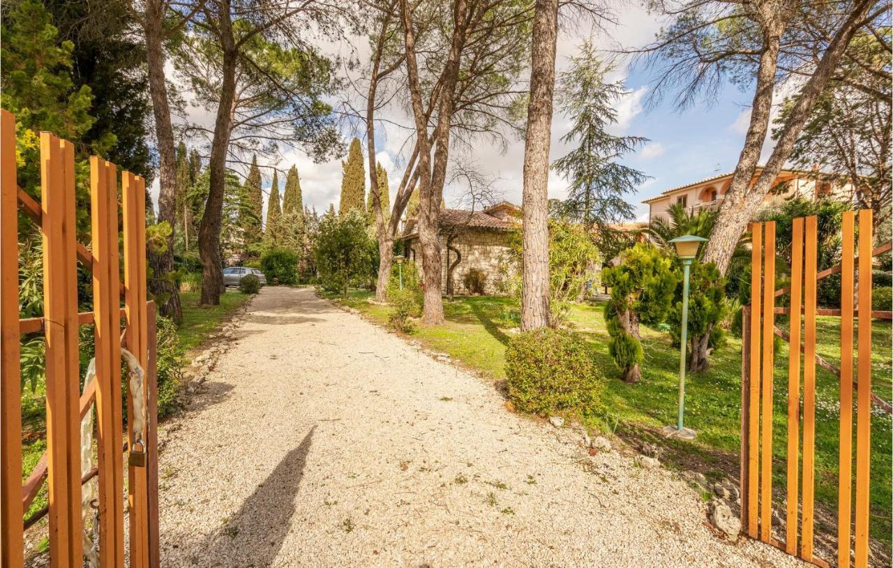Amazing Home In Saturnia With Wifi Екстер'єр фото
