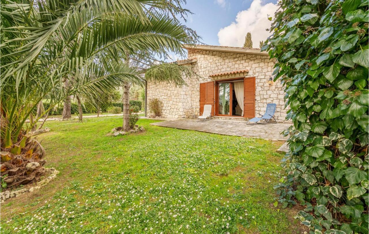 Amazing Home In Saturnia With Wifi Екстер'єр фото