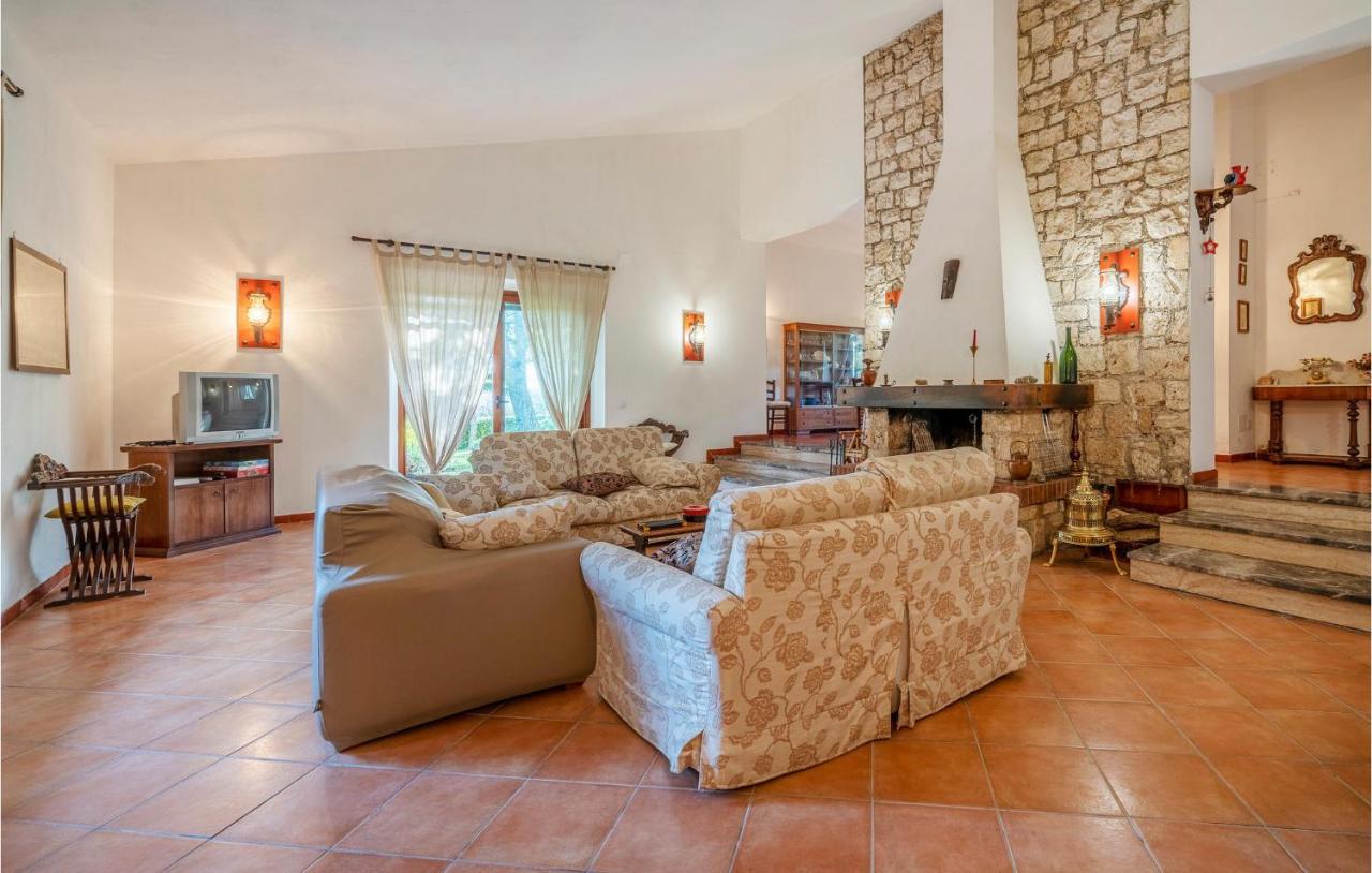 Amazing Home In Saturnia With Wifi Екстер'єр фото